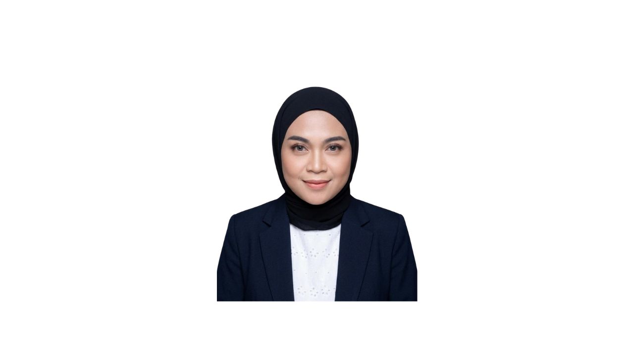 Desi Purwaningsih, AMd